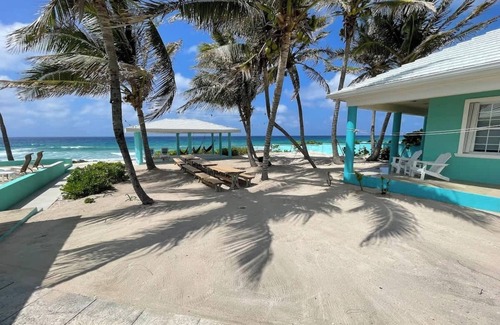 Old Man Bay House | Blue Vista Villa - Oceanfront 5 Bedroom Pool Home