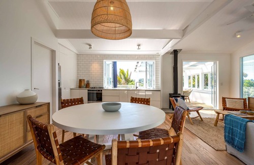 Surfdale House | Bluebelle | Stay Waiheke