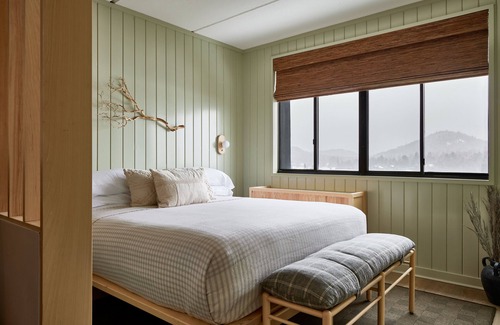 Lake Placid Hotel | Bluebird Lake Placid