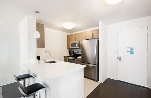 The Waterfront Apartment | Bluebird Suites in Jersey City