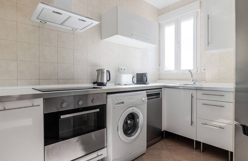 Castellana Apartment | Blueground | Castellana, AC & w/d, near Retiro