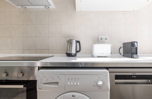 Castellana Apartment | Blueground | Castellana, AC & w/d, near Retiro