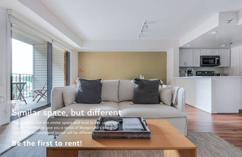Court House Apartment | Blueground | Clarendon, fitness center, nr Gateway Park