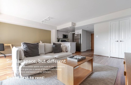 Court House Apartment | Blueground | Clarendon, fitness center, nr Gateway Park