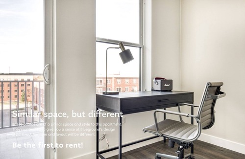 Elmhurst Apartment | Blueground | Elmhurst, pool, nr Elmhurst Art Museum