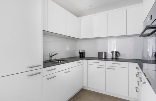 Center Apartment | Blueground | Gewerbeschule, balcony, nr ETH