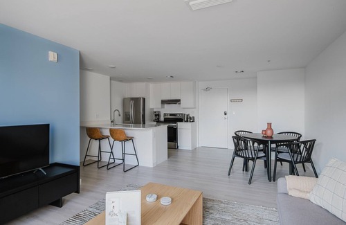 Highland Garden Apartment | Blueground | Hollywood, pool & w/d, nr beach