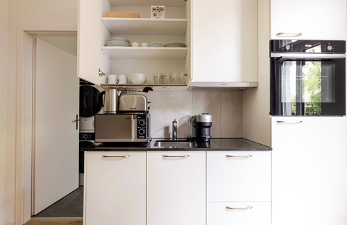 Seebach Apartment | Blueground | Seebach, balcony, nr Zürich Zoo