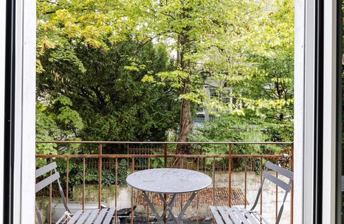 Seebach Apartment | Blueground | Seebach, balcony, nr Zürich Zoo