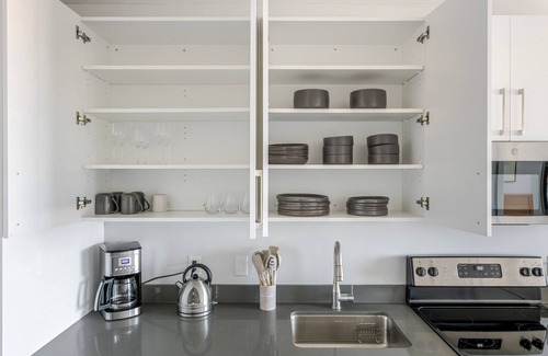 St. Elizabeth's Apartment | Blueground | St. Elizabeth's, pool, nr Boston Common