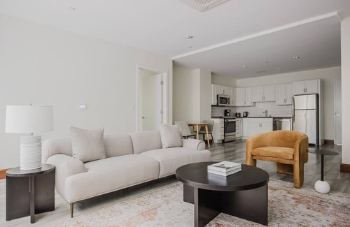 Waterfront Apartment | Blueground | Waterfront, view, nr Aquarium