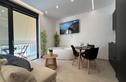 Piraeus Apartment | BlueMotion - PortSuite