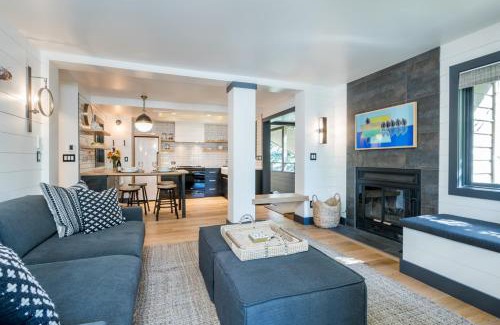 Elkhorn Village House | Bluffs 4140