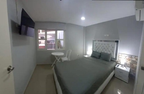 Marbella Cabin | Bm-4 room near the sea with air conditioning and WIFI