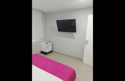 Marbella Cabin | Bm-8 room near the sea with air conditioning and WIFI