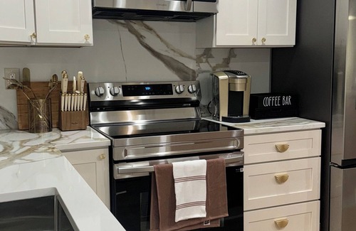 West Baltimore House | B’more local. 3-bedroom house in charming Baltimore