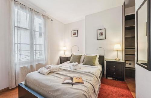 Quartier du Gros-Caillou Apartment | BnBNova -1BR - Eiffel Tower & Hôtel des Invalides