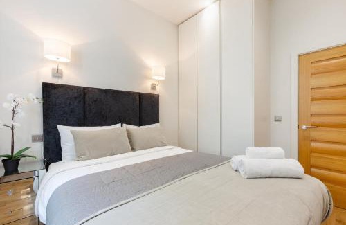 Fitzrovia Apartment | BnBNova - 3BR - Fitzrovia & Soho
