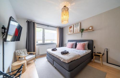 Hauptbahnhof Apartment | Boho Bliss 2R Apartment Zentral