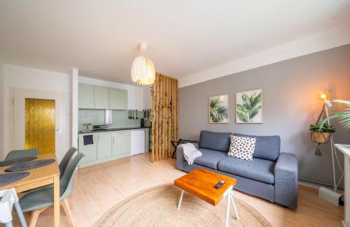 Hauptbahnhof Apartment | Boho Bliss 2R Apartment Zentral