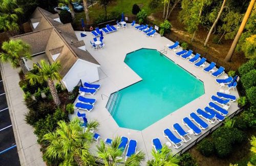 Charleston House | Boho SoCo- 8 mins to Credit One 20 mins to DTWN