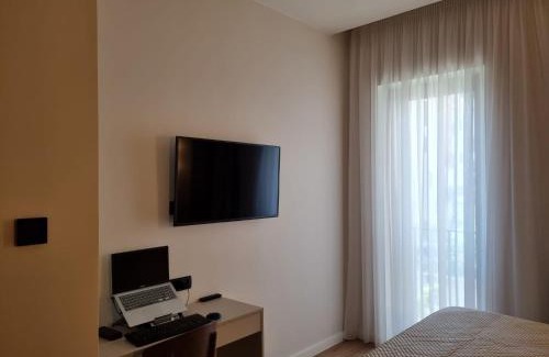 Tomicici Apartment | BOKA PLACE One Bedroom Apartment NEW