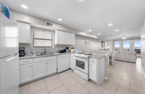 Gulf Shores House | Bonhome Richard East- Great Rates. Great Weather. Why are you not here yet?