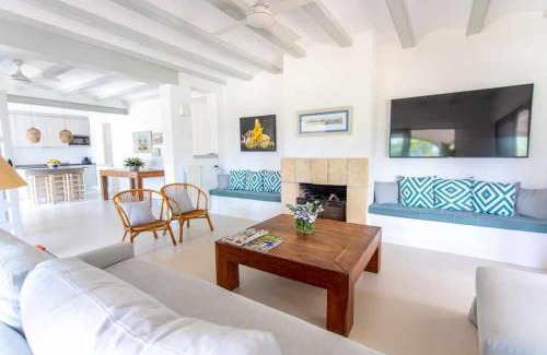 Javea Ski Chalet | Bonita stay B Light Piscina climatizada, bbq, wifi