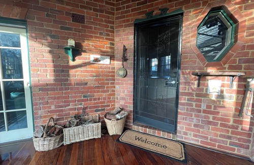 Bonnie Doon House | Bonnie Vibe Victorian Charm