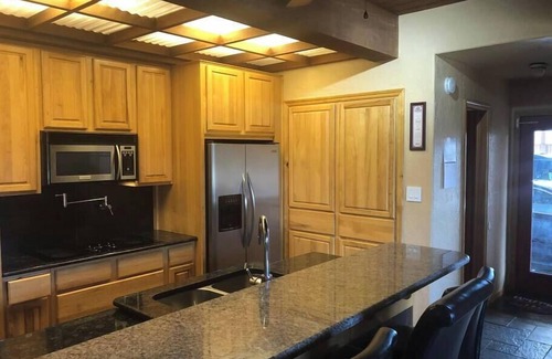 Lawton Villa | Book Main Wichita Mountains Lodge by Medicine Pk