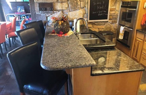 Lawton Villa | Book Main Wichita Mountains Lodge by Medicine Pk