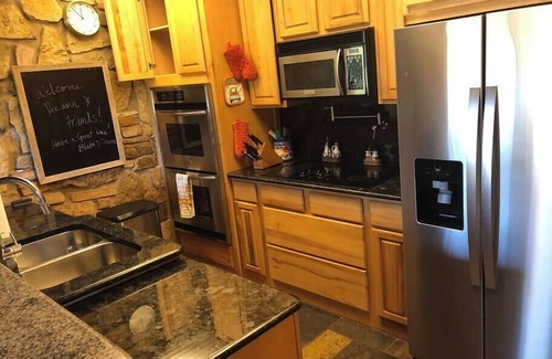 Lawton Villa | Book Main Wichita Mountains Lodge by Medicine Pk