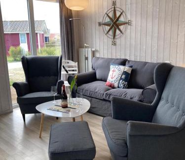 Lensterstrand House | Bootshus - Strandpark 15