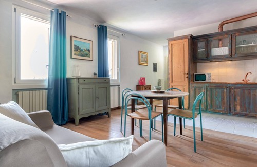 Castello Apartment | Borgo al Sole 2 by Wonderful Italy