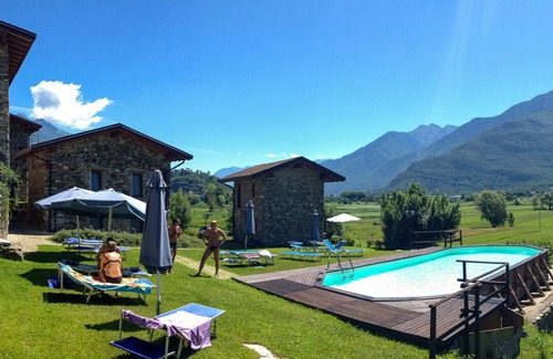 Colico House | Borgo Erbiola Mimosa Rustico Holiday Apartment with Pool