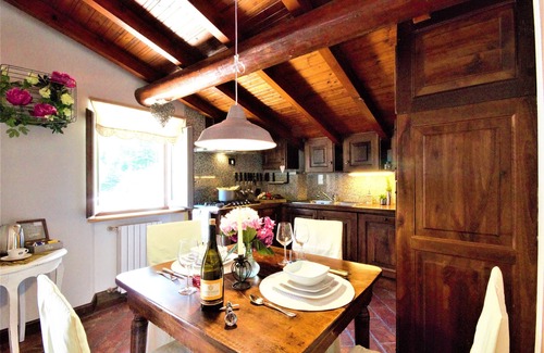 Vignola Apartment | Borgo V - Lake view and private terrace