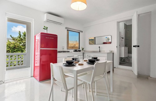 Hipodromo Apartment | Bosque Azul | Estudio Luminoso y Equilibrado con Cama Queen + Cocina
