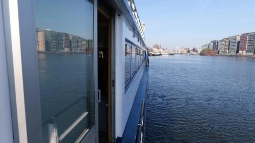 Amsterdam City Centre Hotel | Botel Clair d'Etoile