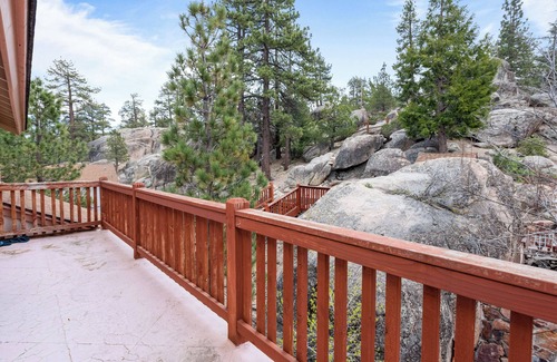 Boulder Bay Ski Chalet | Boulder Bay Chalet Lakefront