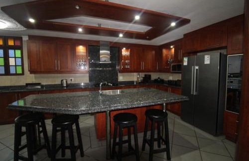 Margate Beach Apartment | Boulevard 14