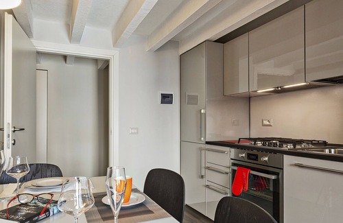 Genoa Historical Centre Apartment | Boutique Apartment in Via Roma