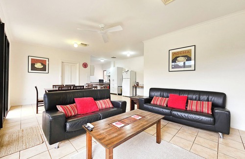 Unley House | Boutique Comfort in Unley – Your Home Away from Home- Minutes from CBD