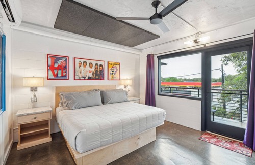 Folly Beach Hotel | Boutique Vera Hotel Room 303: King Room in the Heart of Folly Beach