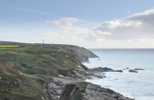 Lower Boscaswell Cottage | Bowjy Coth is located in a peaceful hamlet which truly is a walker’s paradise.