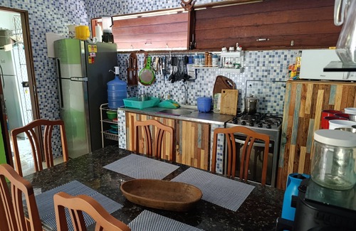 Loteamento Enseada dos Golfinhos House | Beach, pool and barbecue with tranquility and privacy a hundred meters from the sea!