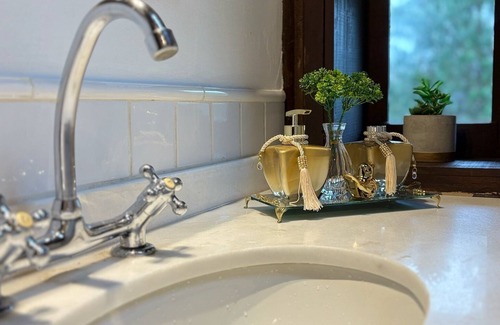 Campos do Jordao Cabin | M&H Refuge - Incredible view, hot tub and heated pool 20 minutes from the center