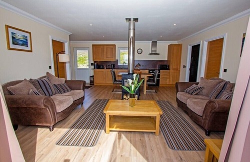 Harris Cottage | BRAEMORE COTTAGE, family friendly in Tarbert Isle Of Harris