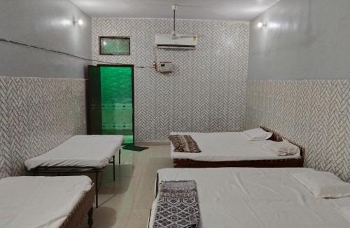 Mathura House | Braj Bhushan braj Lata nikunj hotel