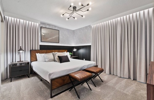 Four Corners House | Brand NEW 10Bdrms At Windsor Cay