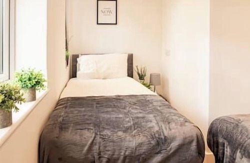 Hornton Apartment | Brand New 2 Bedroom Flat